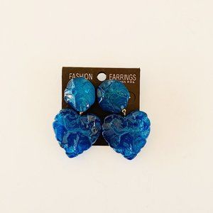 NWT vintage blue acrylic heart earrings